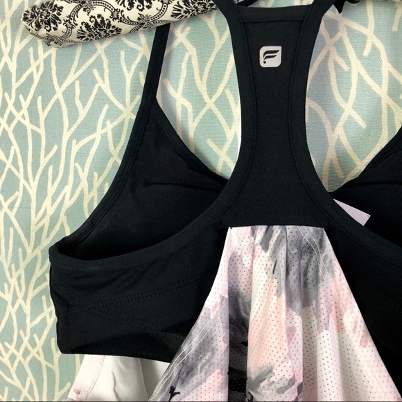 Fabletics Workout Tank Top. - Picture 5 of 7
